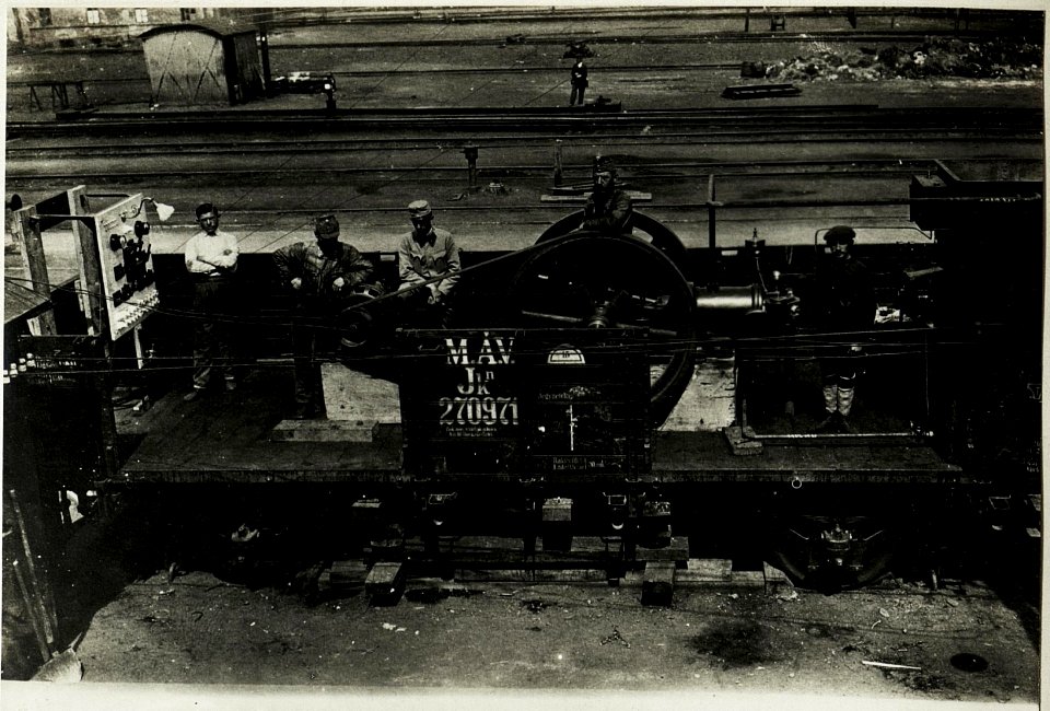 Mobile elektr.Kraftanlage der Geniestabsgruppe. (BildID 15433617)