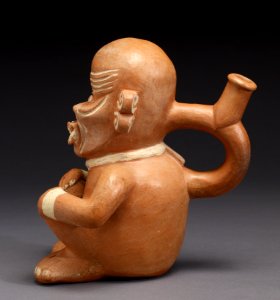 Moche - Seated Prisoner Stirrup Vessel - Walters 482840 - Left Side