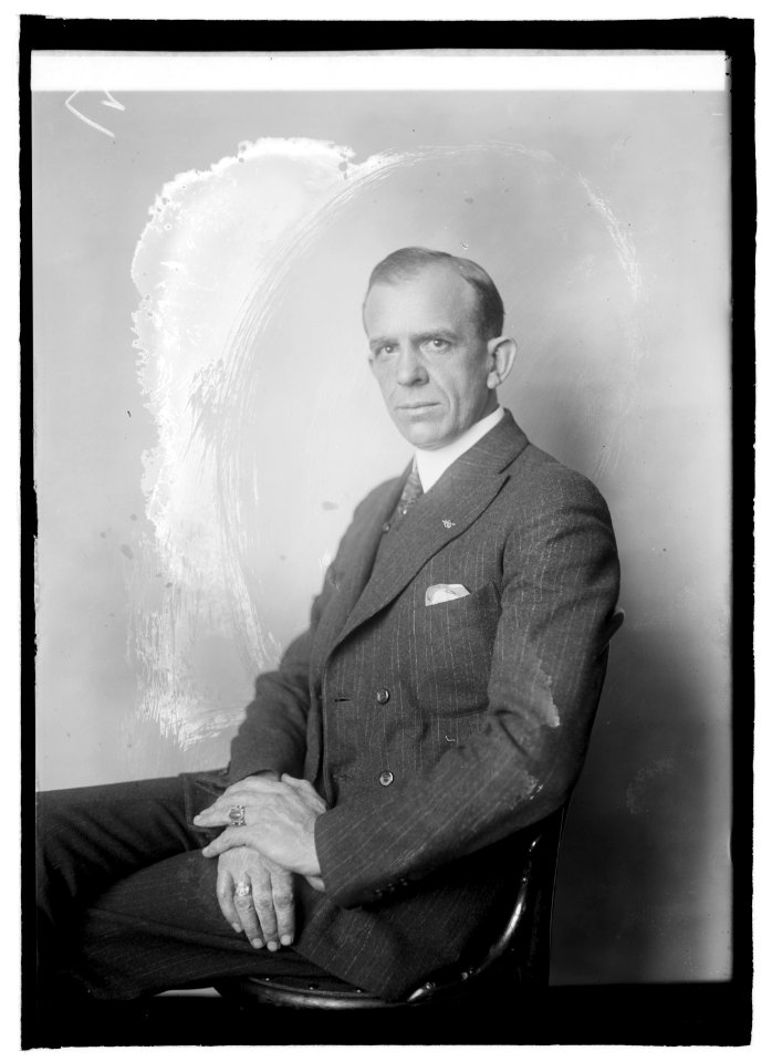 Marshall W. Pickerin LCCN2016822166