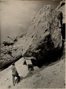 Marterl an der Strasse von SOCA nach Flitsch. Aufgenommen am 8. Juli 1916. (BildID 15479445)