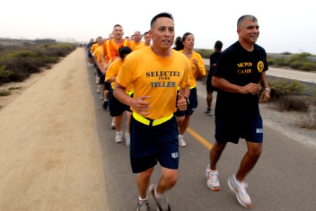 Master Chief Petty Officer of the Navy Visits Sailors in San Diego DVIDS115891 photo