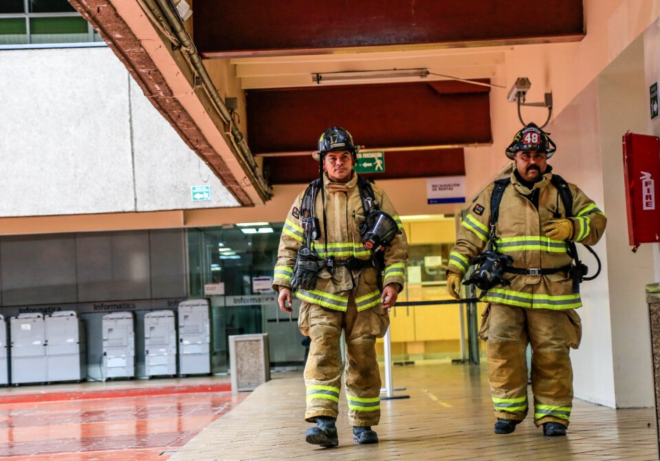 Firefighter emergency rescue