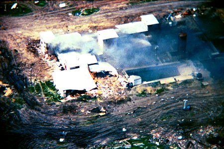 Mountcarmelfire04-19-93-l