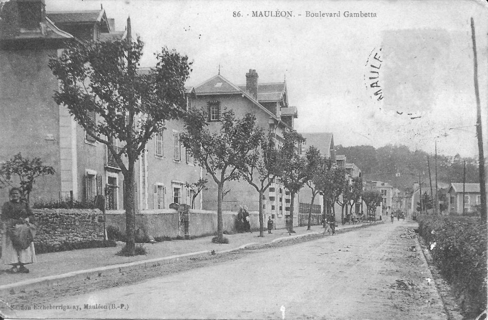 Mauléon-Boulevard Gambetta (1910)