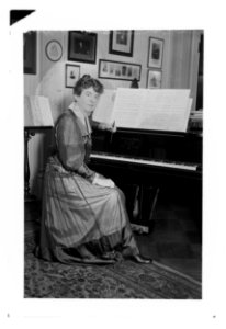 Maude Powell LCCN2014704504