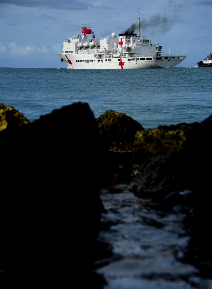 Multinational Ships Depart for RIMPAC 16 160715-N-GI544-018