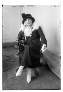 Mrs. Earl Carroll LCCN2014703057