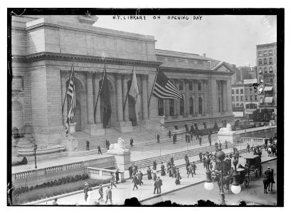N.Y. Library on Opening Day LCCN2014689221