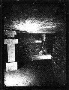 Nadar - Catacombes de Paris - NPS 59