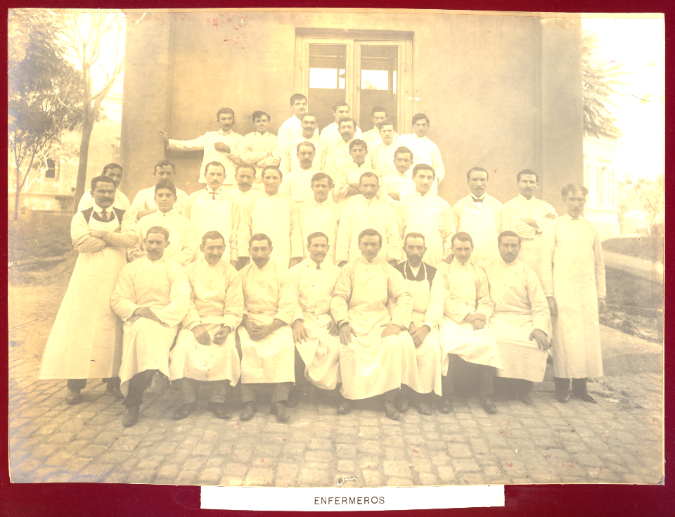 MG-53-029 (Hospital Rawson. Enfermeros.)