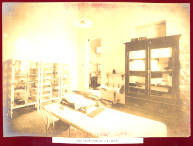 MG-53-025 (Hospital Rawson. Preparación de la gasa.)