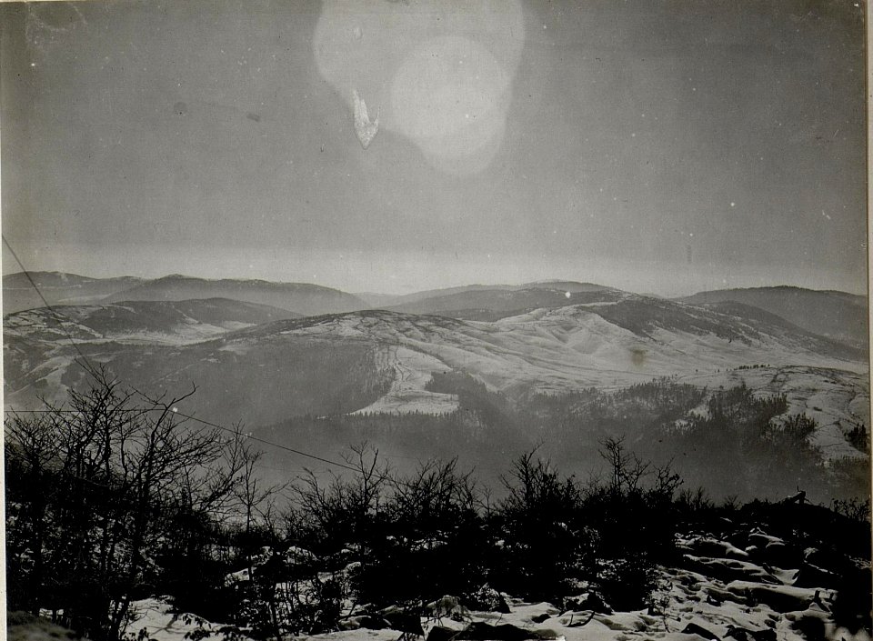 Panorama, Hochfläche von Asiago. Standpunkt Monte Longara. (2. Teilbild zu WK1 ALB083 24403a) (BildID 15633487)
