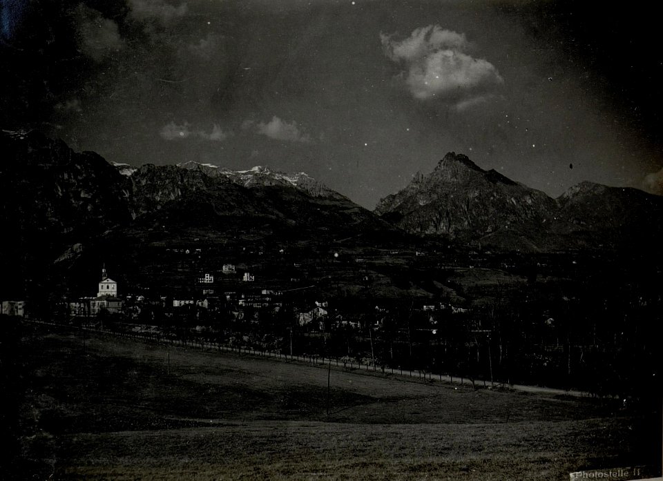 Panorama von Feltre. 1km. nordwestlich Kirche Farra.(3. Teilbild zu WK1 ALB085 24942a) (BildID 15641235)
