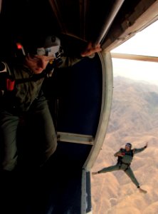 Parachute school -i