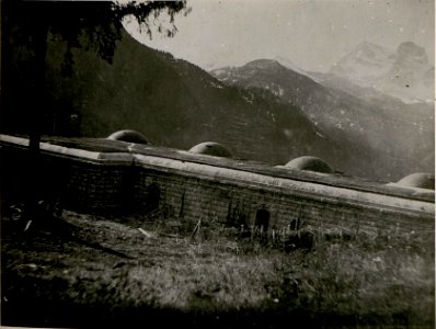 Panzerwerk Venas Porte-Tal armiert mit 4 Stück 149mm G.Kanonen und 4 Stück 7.5mm Feldkanonen. (BildID 15512553)