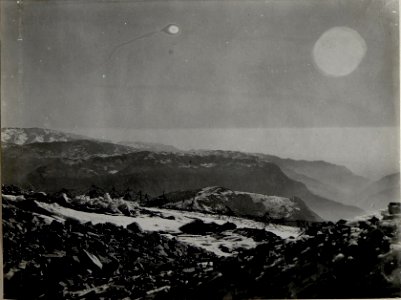 Panorama, Hochfläche von Asiago. Standpunkt Monte Spil. (2. Teilbild zu WK1 ALB083 24402a) (BildID 15633437)