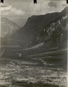 Panorama, Standpunkt S. Pietro (7. Teilbild zu WK1 ALB083 24379a) (BildID 15632477)