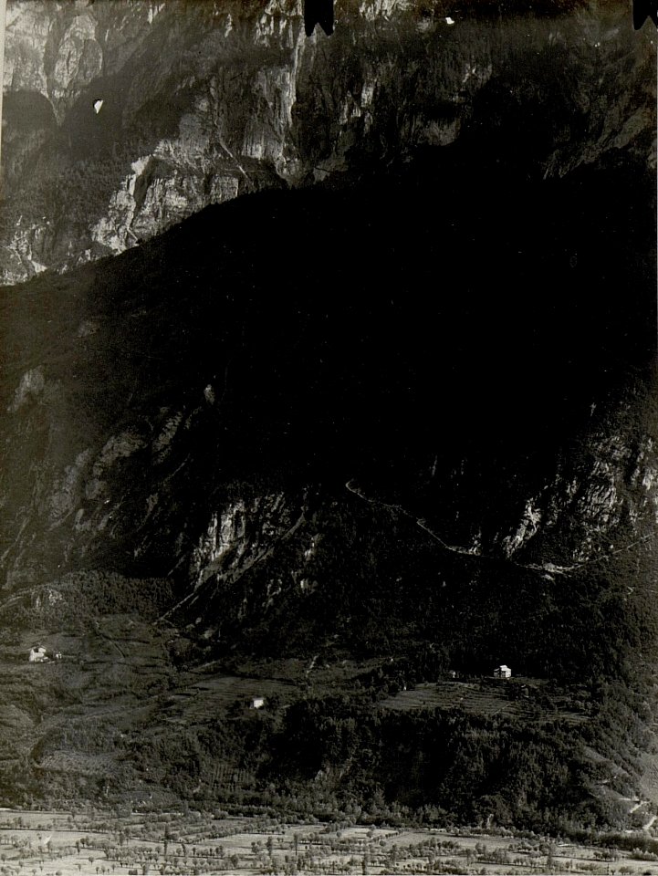 Panorama, Standpunkt S. Pietro (2. Teilbild zu WK1 ALB083 24379a) (BildID 15632498)