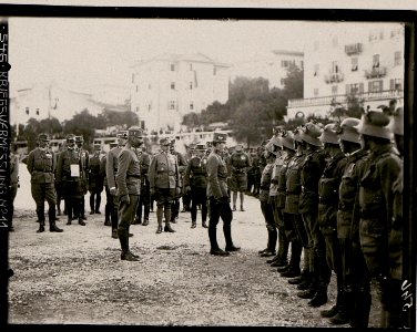 Parade des Infanterieregiments Nr. 59 vor Kaiser Karl in Trient (BildID 15733552)