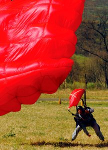 Parachute school -k