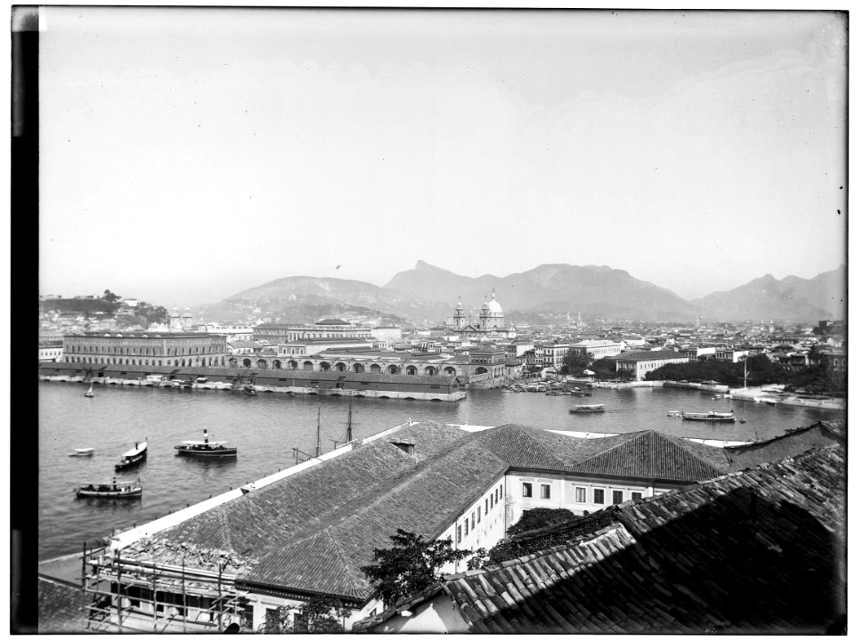 Panorama do Rio de Janeiro visto a partir da Ilha das Cobras - 6