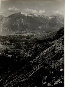 Panorama, Lopio-Gardasee. Standpunkt Ruine Gresta. (3. Teilbild zu WK1 ALB083 24386a) (BildID 15632960)