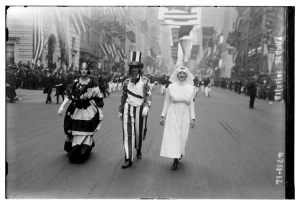 Parade LCCN2014707829