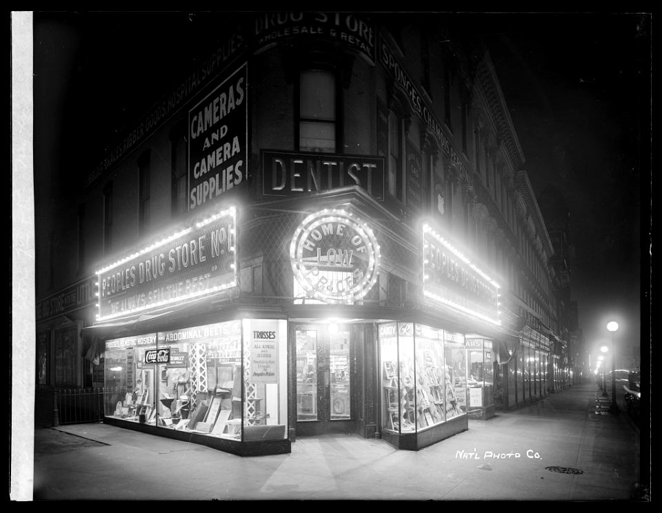 Peoples Drug Store, 7th & K, (Washington, D.C.), night LCCN2016851808
