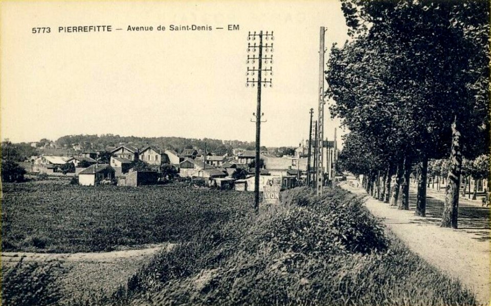 Pierrefitte.Avenue de Saint-Denis.Champs