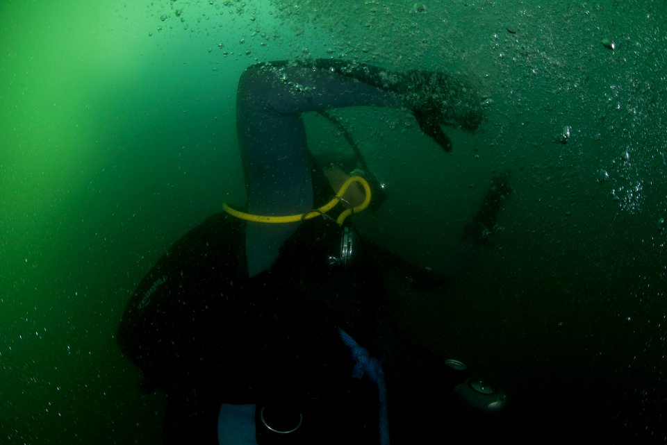 Pier search 141215-N-BJ254-039