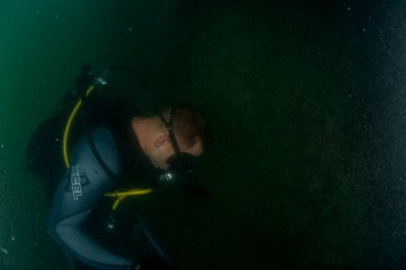 Pier search 141215-N-BJ254-012