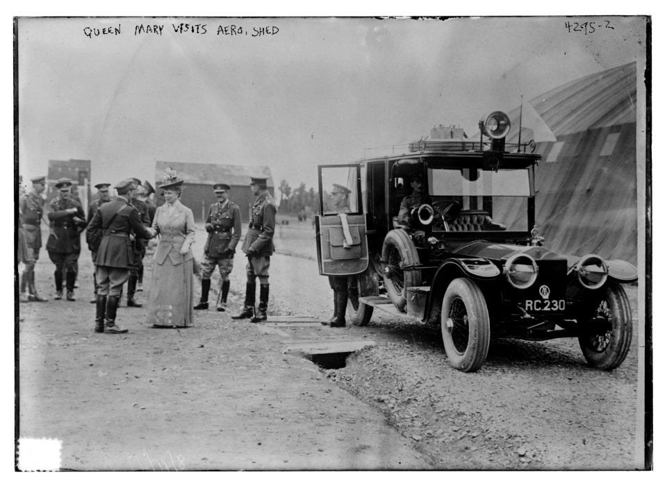 Queen Mary visits aero. shed LCCN2014705255