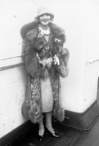 Queenie Thomas LCCN2014718967