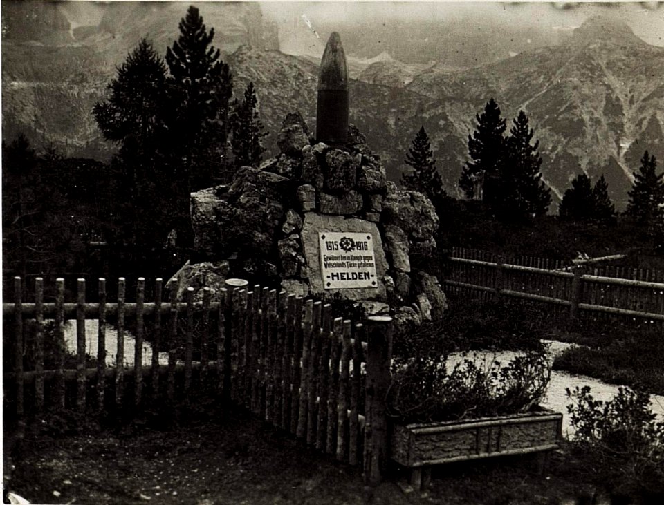 Plätzwiese Heldendenkmal. (BildID 15575809)