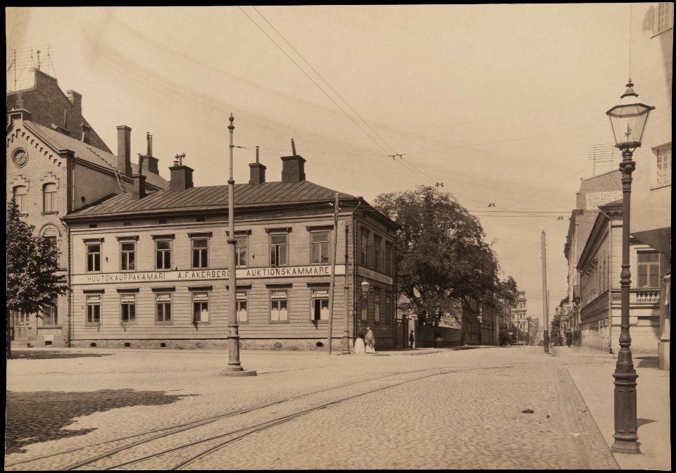 Pohjoinen Makasiinikatu 7 - Fabianinkatu 4, Huutokauppakamari A. F. Åkerberg (rakennus purettu 1904) - G16141 (hkm.HKMS000005-km0000m8jv)
