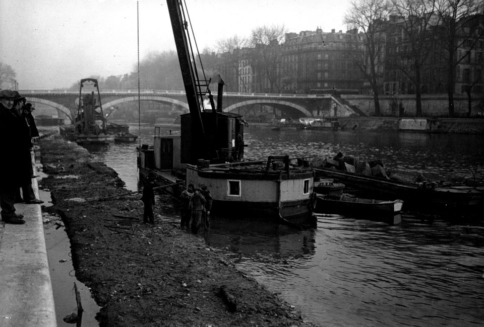 Quai de l'Hôtel-de-Ville, Paris, 1932