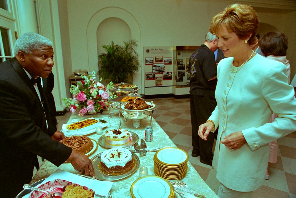 President Bill Clinton at a movie screening outside the Family Theatre of the White House (20)