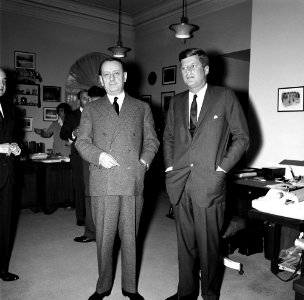 President John F. Kennedy with Minister of State for Cultural Affairs of France, André Malraux (01)