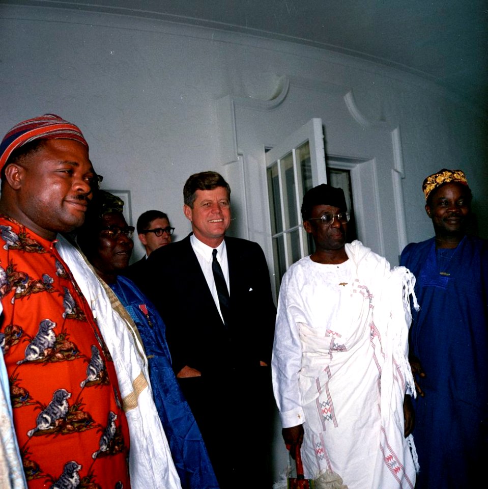 President John F. Kennedy with Parliamentary Delegation from Nigeria (02)