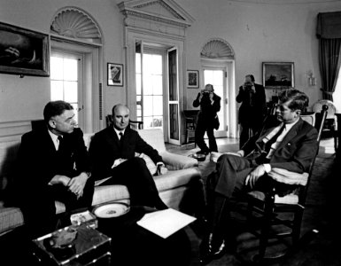 President John F. Kennedy with Ambassador of Venezuela, Dr. Enrique Tejera-París 05