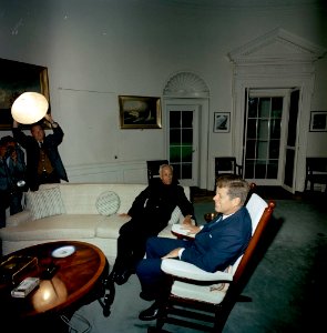 President John F. Kennedy with Indian President Sarvepalli Radhakrishnan, in the Oval Office (3)