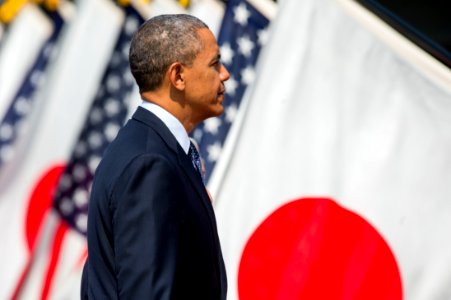 President Obama at the Welcome Ceremony in Japan - Flickr - East Asia and Pacific Media Hub (3)