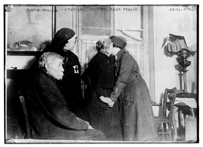 Pont-a-Mousson, Americans visiting aged French LCCN2014706702