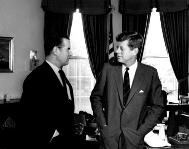 President John F. Kennedy with Foreign Minister of West Germany, Gerhard Schröder (02)