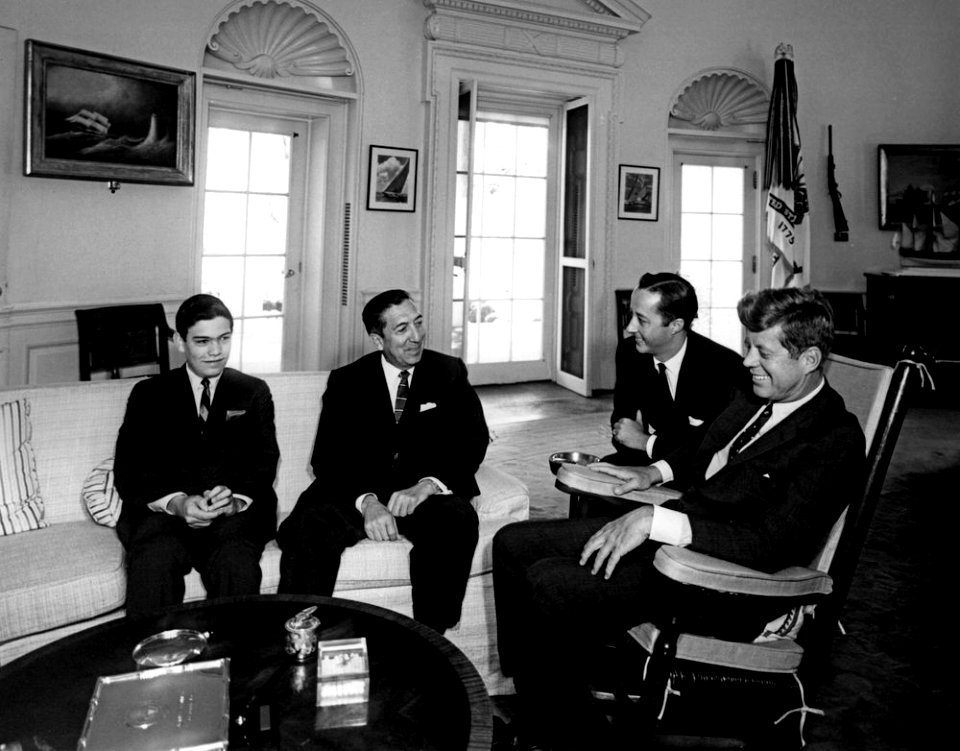 President John F. Kennedy with Former President of Mexico, Miguel Alemán (02)