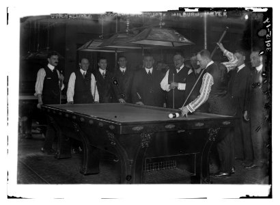 Pool players - Oppenheimer, Poggenburg, Kurtz, Milburn, (and) Meyer LCCN2014695680 photo