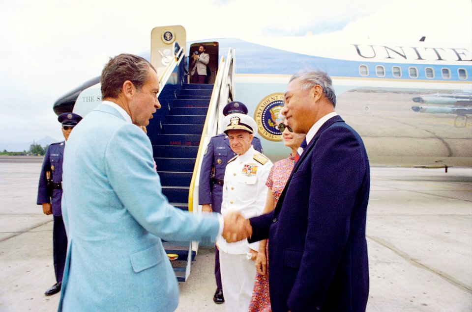 President Richard Nixon greets Senator Hiram Fong