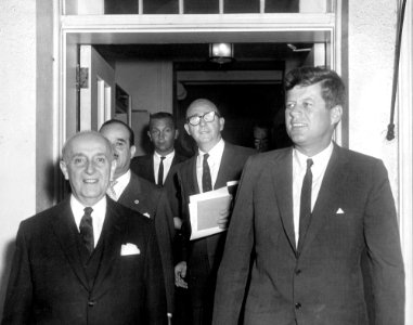 President John F. Kennedy Meets with Manuel Prado Ugarteche, President of Peru (02)