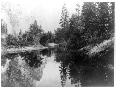 Reflection of trees and mountains in lake, Yosemite National Park, Calif. LCCN95514070