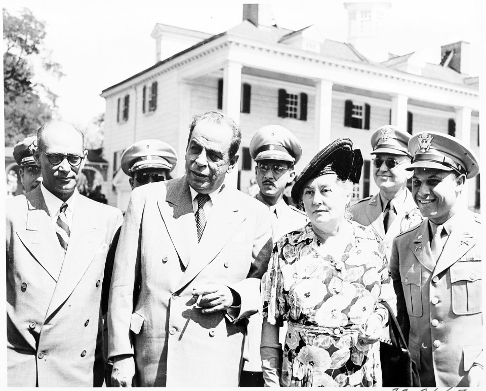 President Romulo Gallegos of Venezuela and his wife visit Mt. Vernon. They are in the center of this group in front... - NARA - 199825